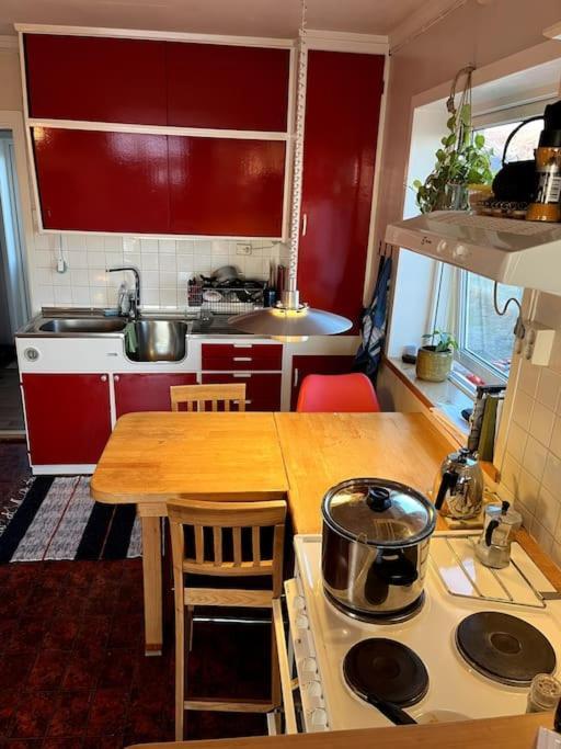 Sjarmerende Hus Med Orkesterplass Til Hav Og Fjell Stave Zewnętrze zdjęcie
